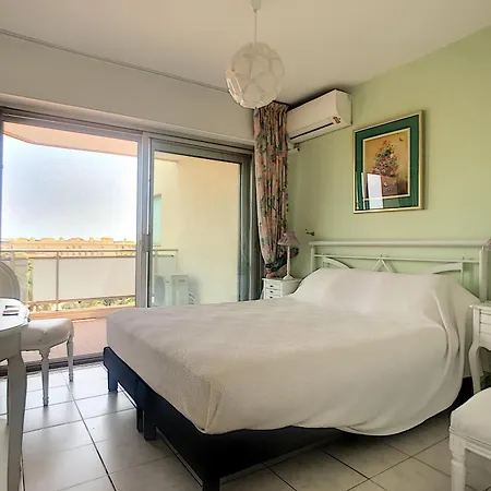 A 2 Pas Des Plages Du Midi, Terrasse, 252l-bou * Cannes